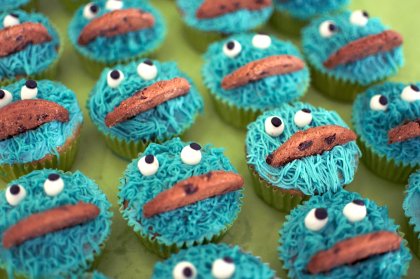 IDEASyTEMAScumpleaños_1AÑO_PastelIndividualMonstruoGalletas
