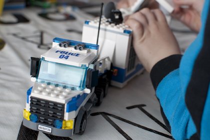LEGOcity60139_CentroControlMovil_PoliciaIMG1